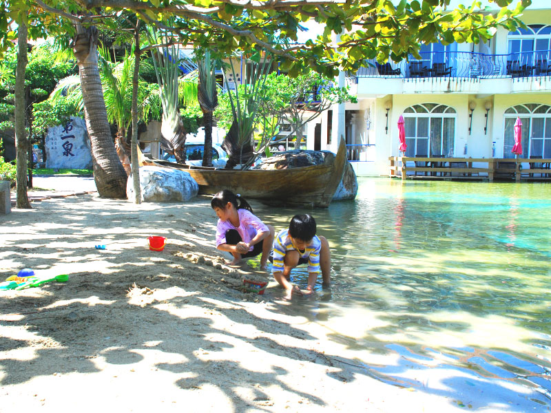 Lakeside Beach