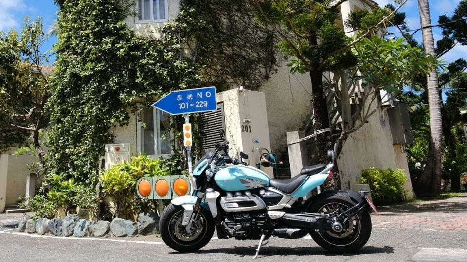 墾丁天鵝湖住宿重機 Villa 停車場
